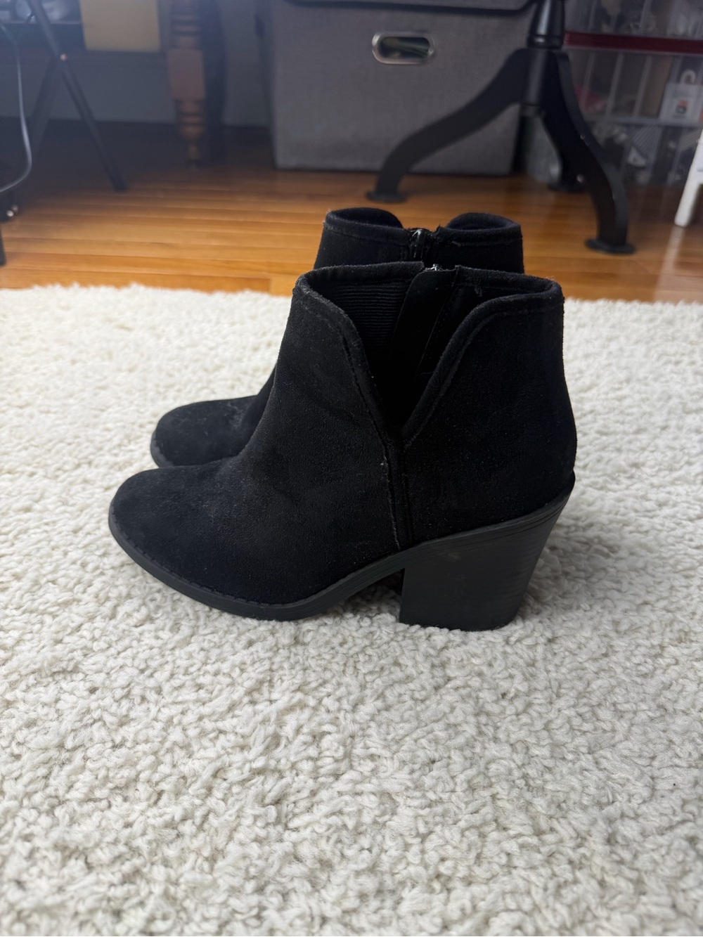 Sz 5.5 Soda Black Suede Ankle Boots